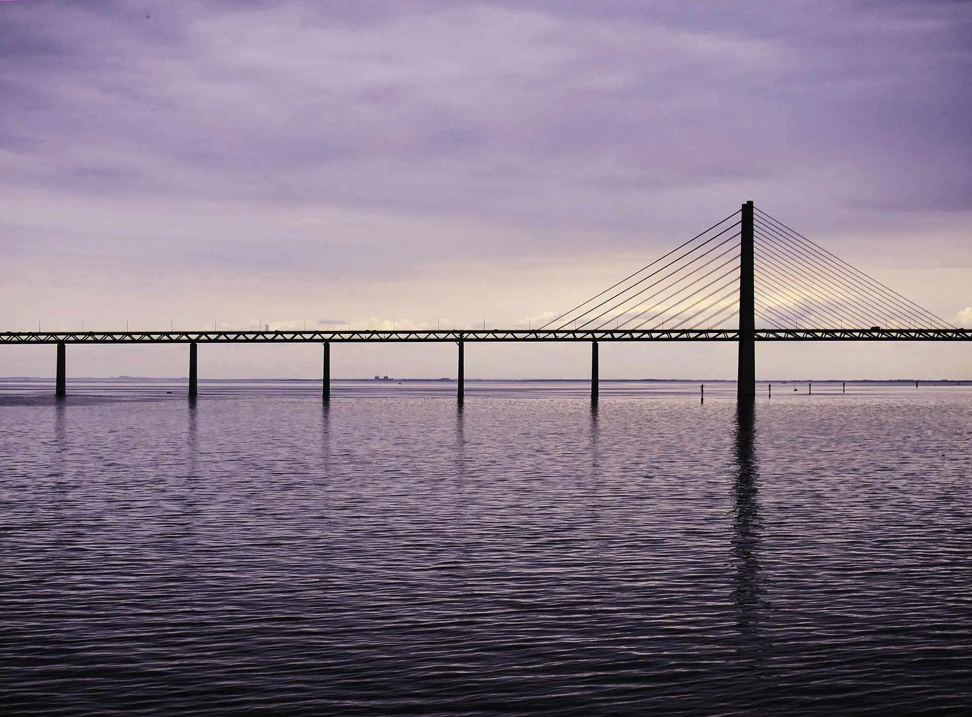 oresund-bridge-purple-sky
